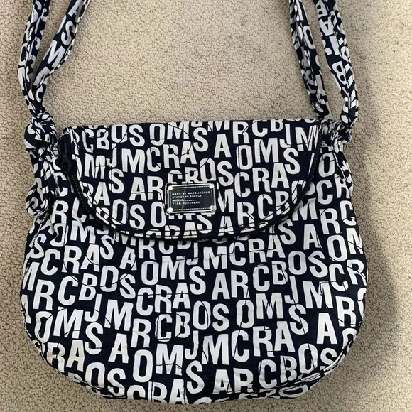 Marc Jacobs Black/White Tote Crossbody Bag - Picture 2 of 7